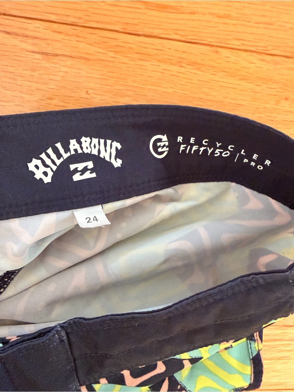 BOYS BOARDSHORTS BUNDLE 8 Total - Variety of brands Swim Shorts - see pictures - Picture 9 of 16